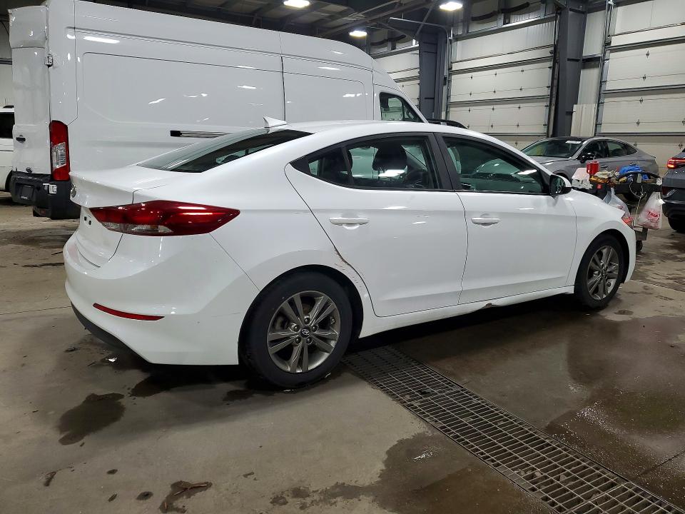 49078146 :رقم المزاد ، 5NPD84LFXJH325437 vin ، 2018 Hyundai Elantra مزاد بيع