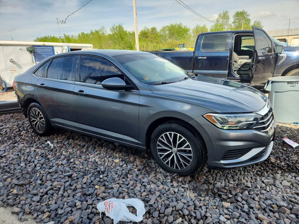 51191856 :رقم المزاد ، 3VWC57BU2MM038143 vin ، 2021 Volkswagen Jetta مزاد بيع