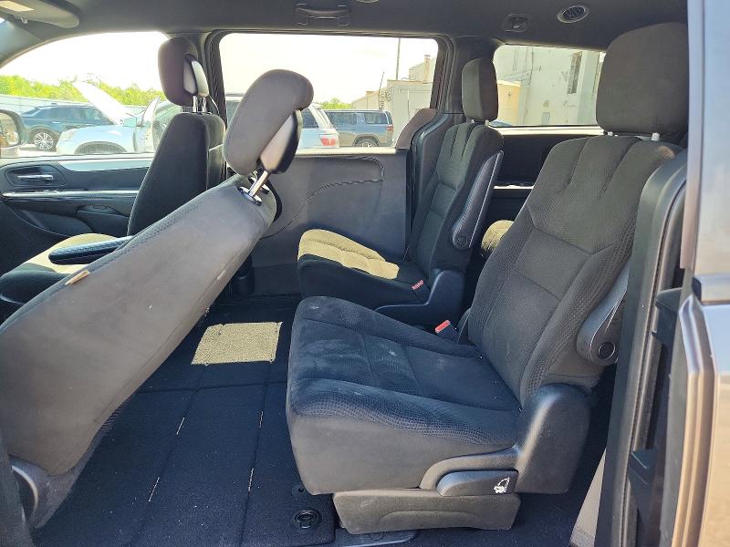 51976816 :رقم المزاد ، 2C4RDGBG2FR668704 vin ، 2015 Dodge Grand Caravan مزاد بيع