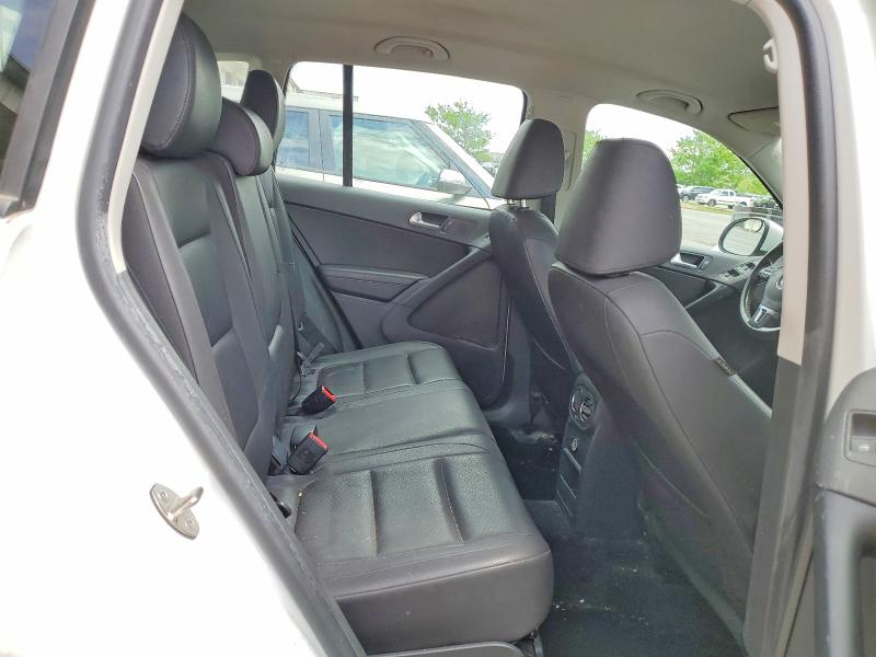 Продажа на аукционе авто 2016 Volkswagen Tiguan, vin: WVGAV7AX0GW540736, номер лота: 49278426