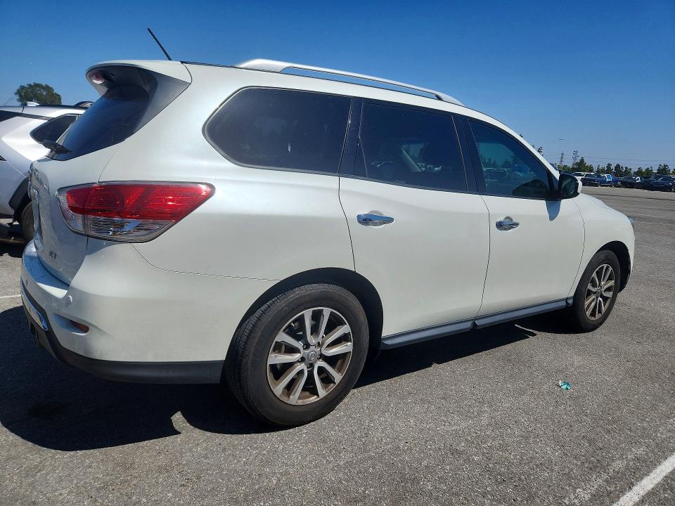 2015 Nissan Pathfinder მანქანა იყიდება აუქციონზე, vin: 5N1AR2MN6FC694708, აუქციონის ნომერი: 51537036