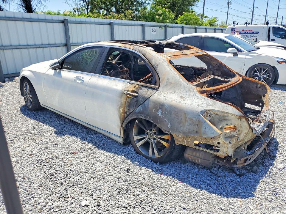 49756556 :رقم المزاد ، 55SWF4JB3JU272785 vin ، 2018 Mercedes-benz C مزاد بيع