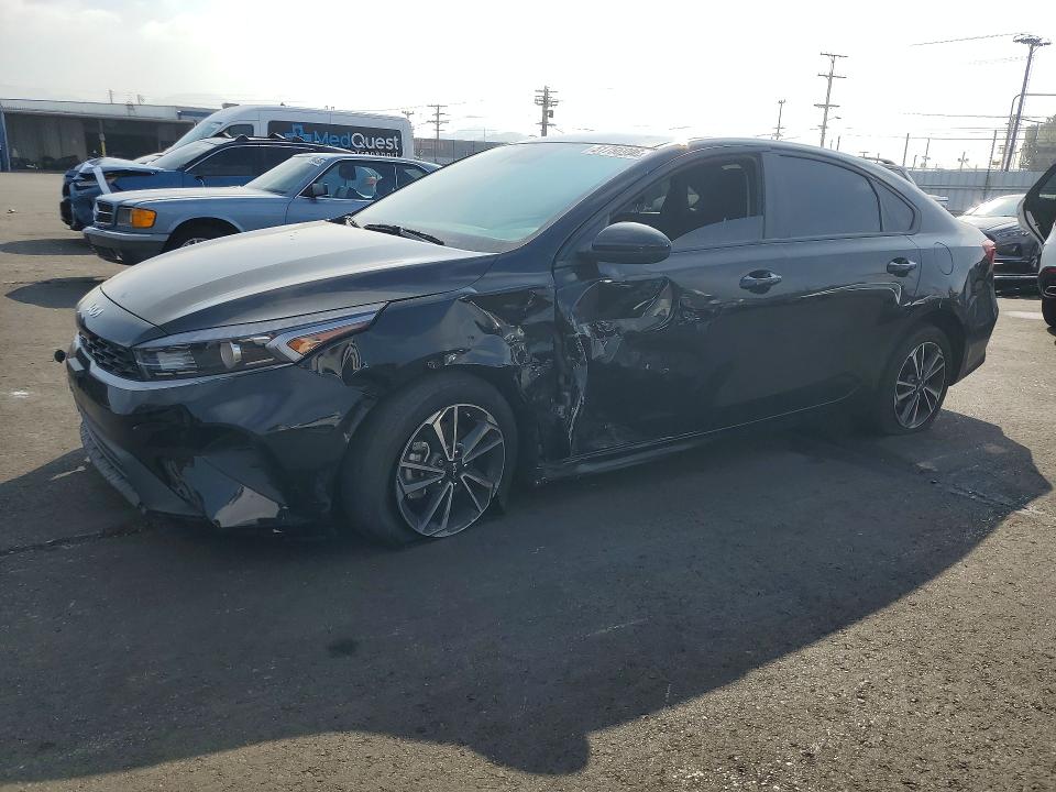 51756996 :رقم المزاد ، 3KPF24ADXRE725350 vin ، 2024 Kia Forte مزاد بيع