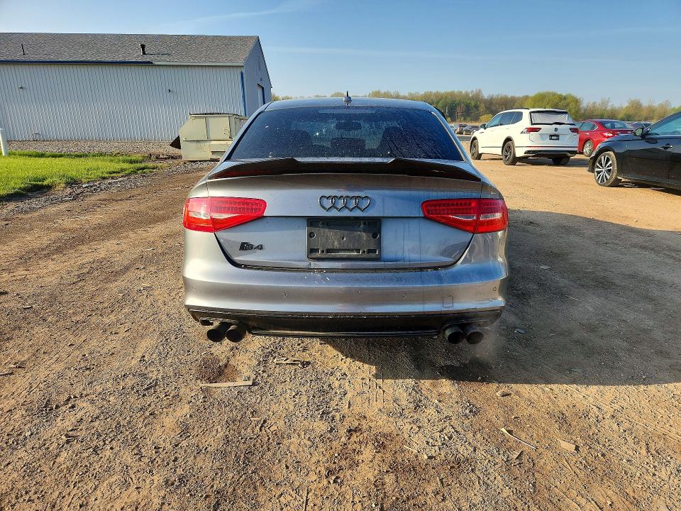 2013 Audi S4 მანქანა იყიდება აუქციონზე, vin: WAUKGAFL3DA211654, აუქციონის ნომერი: 50983476