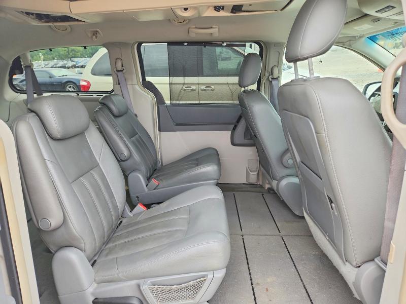 50370276 :رقم المزاد ، 2A8HR54P98R765912 vin ، 2008 Chrysler Town & Country مزاد بيع