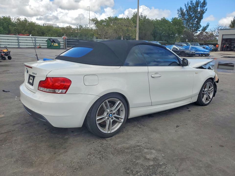 Продажа на аукционе авто 2011 Bmw 135, vin: WBAUN7C56BVM25230, номер лота: 49009676