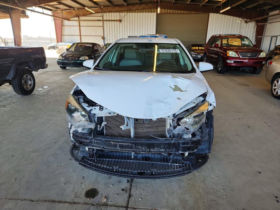 2015 Toyota Corolla მანქანა იყიდება აუქციონზე, vin: 5YFBURHE2FP260688, აუქციონის ნომერი: 51830176