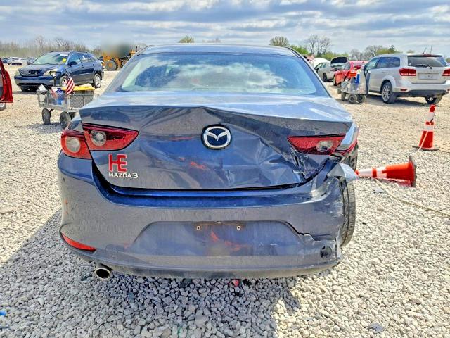49732536 :رقم المزاد ، 3MZBPACMXPM380459 vin ، 2023 Mazda 3 مزاد بيع