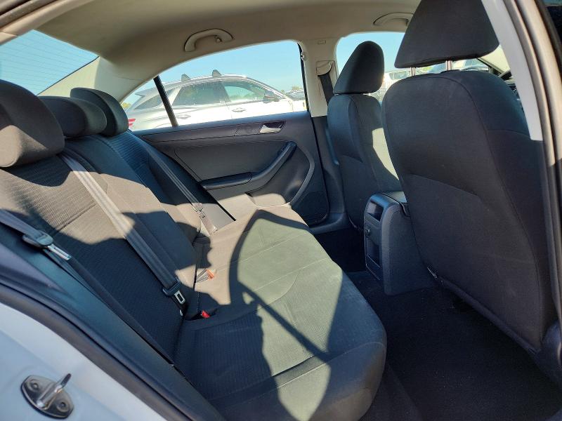 51702116 :رقم المزاد ، 3VW267AJ2GM319105 vin ، 2016 Volkswagen Jetta مزاد بيع