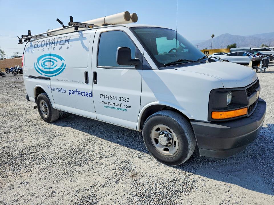 46781586 :رقم المزاد ، 1GCWGAFF8H1346312 vin ، 2017 Chev Express G2500 مزاد بيع