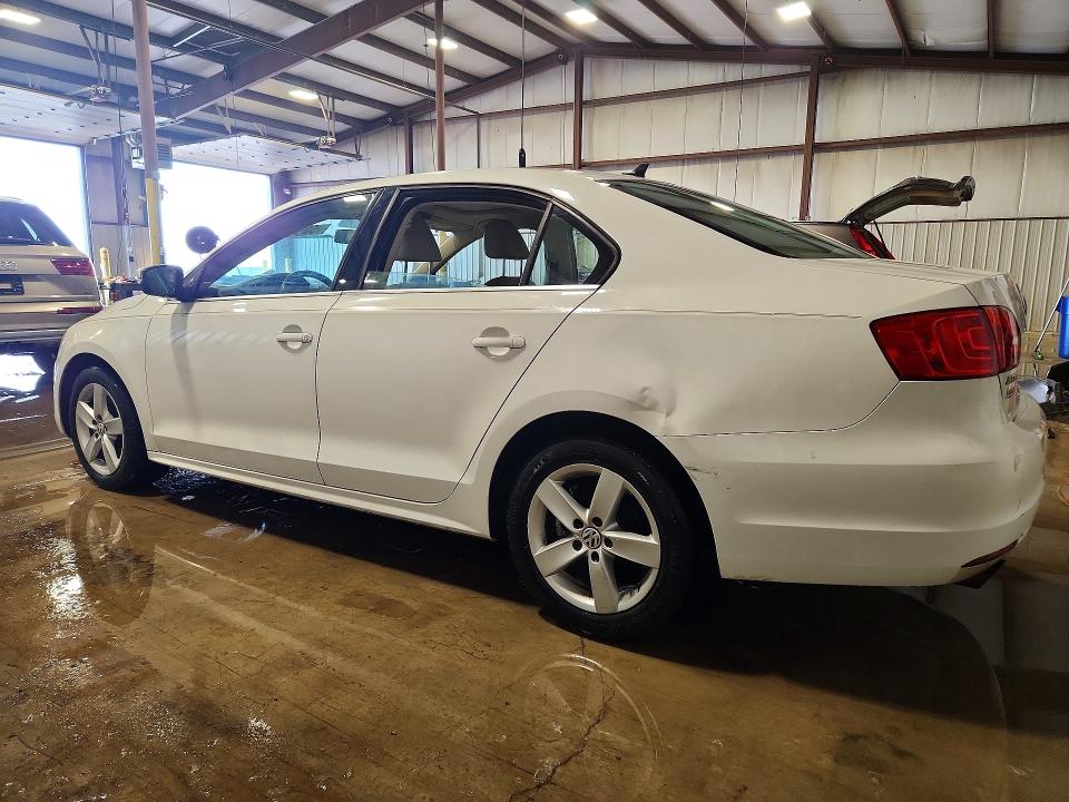 2013 Volkswagen Jetta მანქანა იყიდება აუქციონზე, vin: 3VW3L7AJXDM403701, აუქციონის ნომერი: 50588406