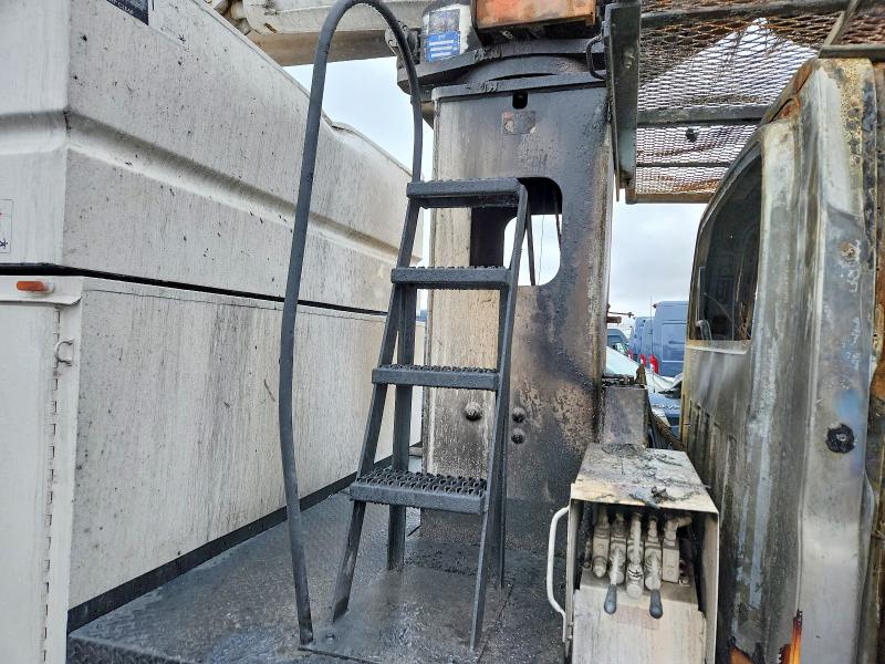 Aukcja sprzedaży 2003 Gmc C7, vin: 1GDL7E1C43F522495, numer aukcji: 48565786