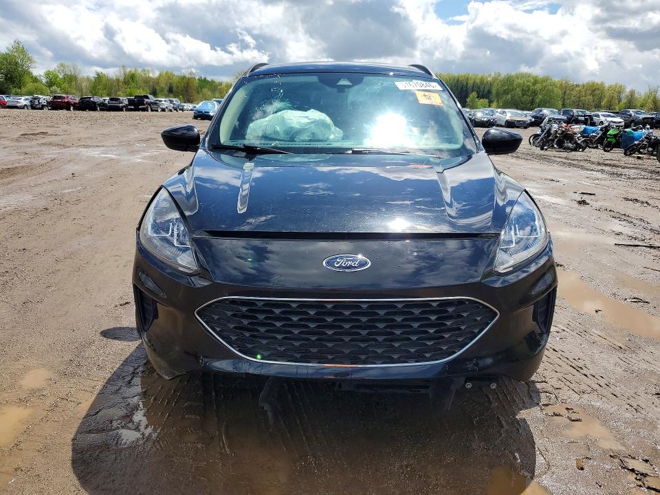 51670846 :رقم المزاد ، 1FMCU9G61LUC43437 vin ، 2020 Ford Escape مزاد بيع