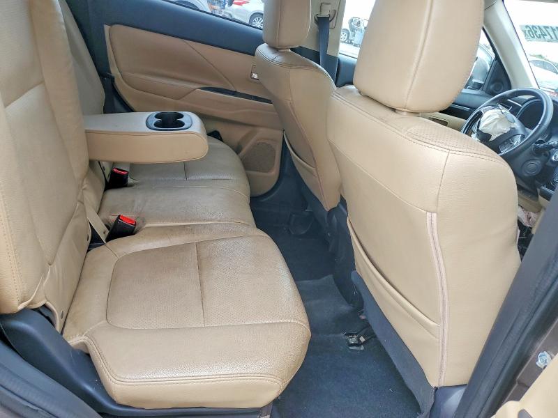 51717436 :رقم المزاد ، JA4AD3A30HZ066827 vin ، 2017 Mitsubishi Outlander مزاد بيع