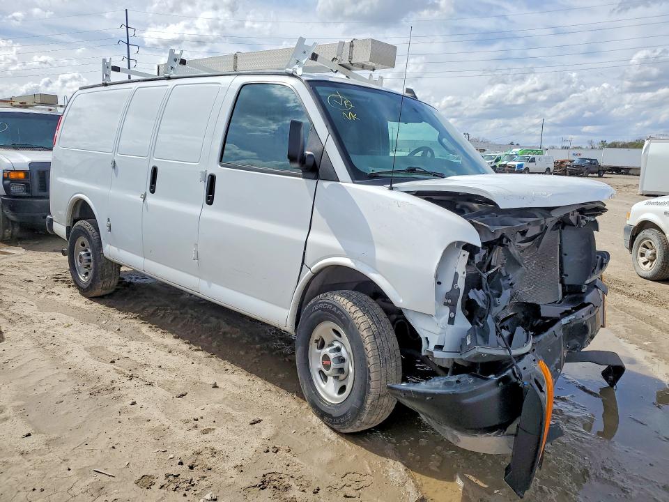 41593476 :رقم المزاد ، 1GTW7AFP3P1103188 vin ، 2023 Gmc Savana مزاد بيع