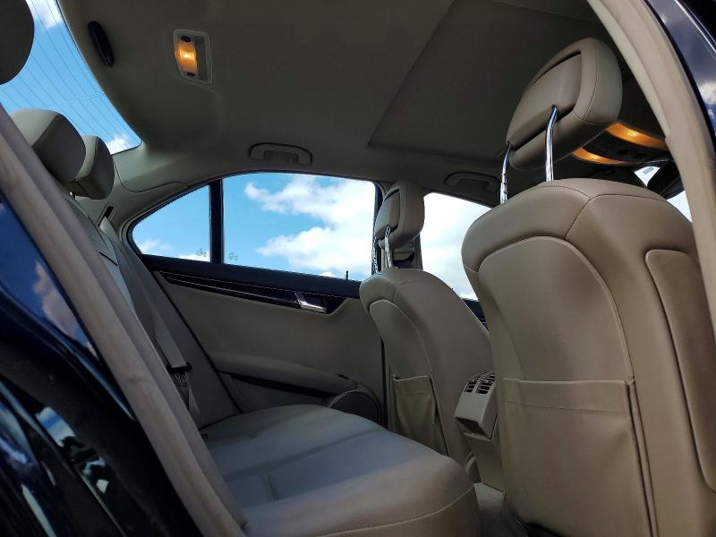 2010 Mercedes Benz C მანქანა იყიდება აუქციონზე, vin: WDDGF8BB6AF377544, აუქციონის ნომერი: 50758376