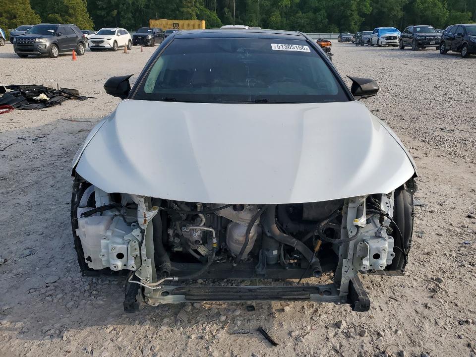 51305156 :رقم المزاد ، 4T1KZ1AK3MU047537 vin ، 2021 Toyota Camry مزاد بيع