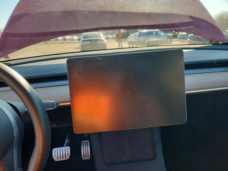 49227026 :رقم المزاد ، 7SAYGDEF5NF575273 vin ، 2022 Tesla Model Y مزاد بيع