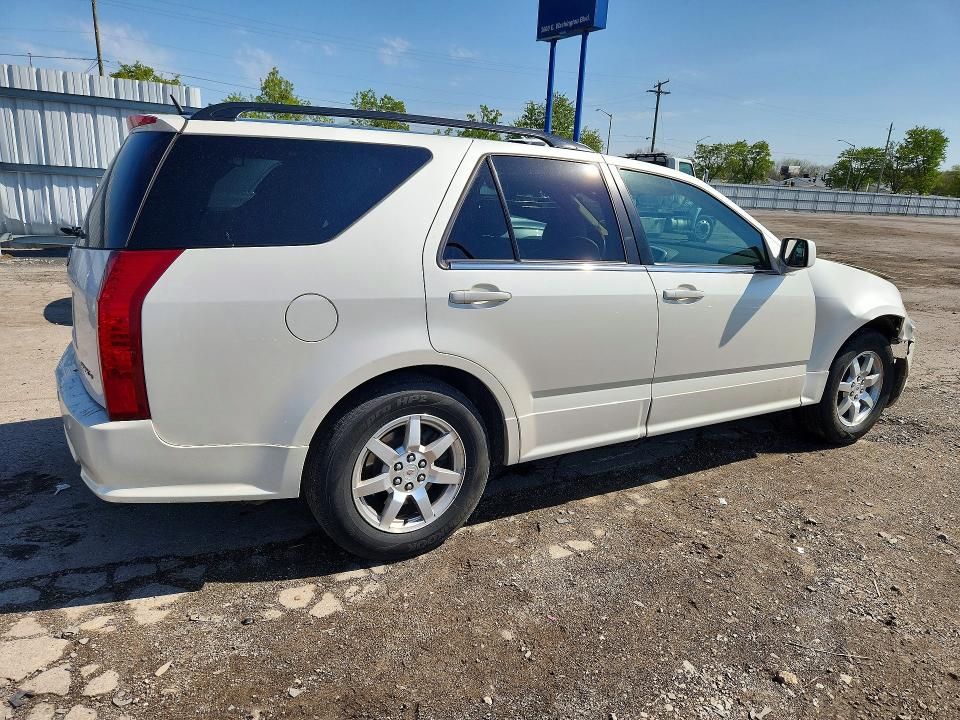 50717246 :رقم المزاد ، 1GYEE637570182737 vin ، 2007 Cadillac Srx مزاد بيع