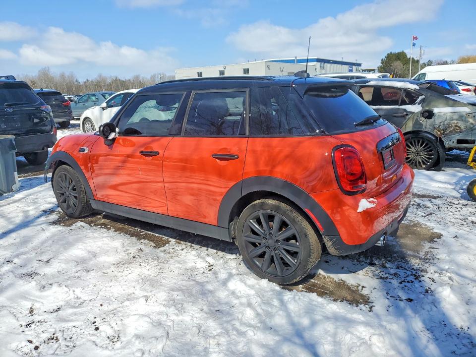 48614986 :رقم المزاد ، WMWXU7C08M2P32942 vin ، 2021 Mini Cooper مزاد بيع