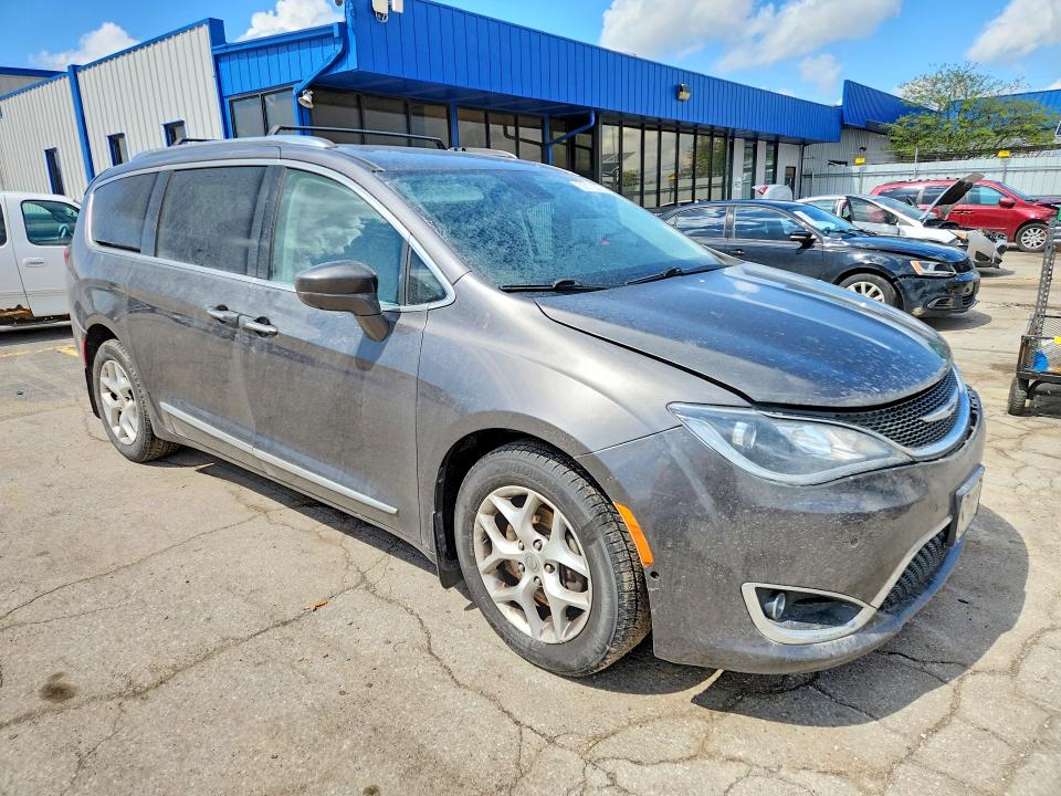 50072876 :رقم المزاد ، 2C4RC1EG6HR578440 vin ، 2017 Chrysler Pacifica مزاد بيع