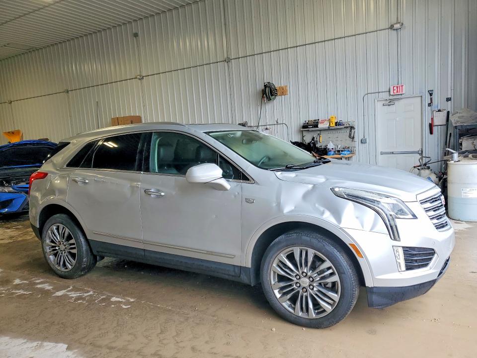 48673086 :رقم المزاد ، 1GYKNCRS5HZ114688 vin ، 2017 Cadillac Xt5 مزاد بيع