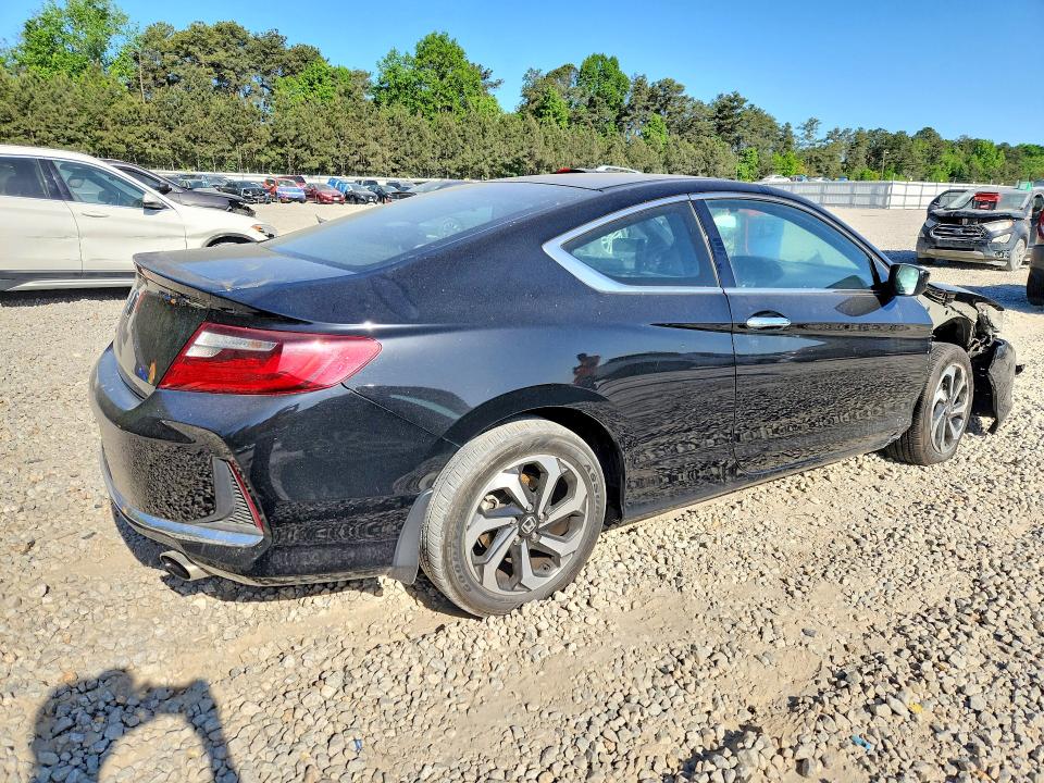Продаж на аукціоні авто 2017 Honda Accord, vin: 1HGCT1B38HA009988, номер лоту: 58869806