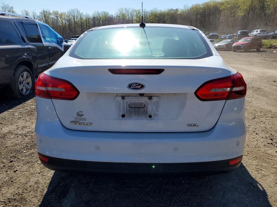 48826926 :رقم المزاد ، 1FADP3H26HL282469 vin ، 2017 Ford Focus مزاد بيع