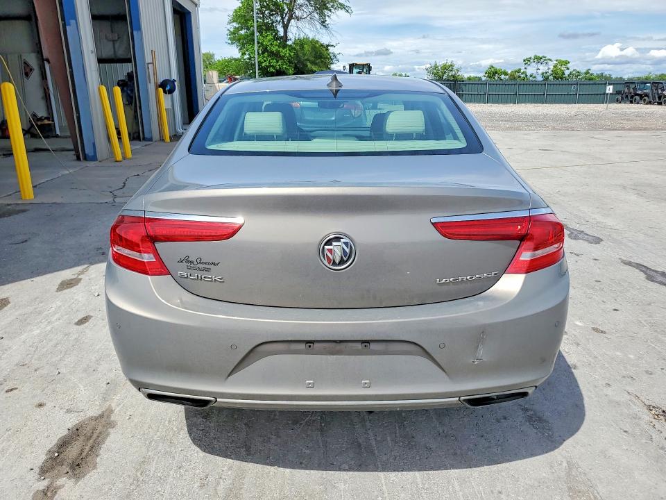 49900966 :رقم المزاد ، 1G4ZR5SS3JU118042 vin ، 2018 Buick Lacrosse مزاد بيع