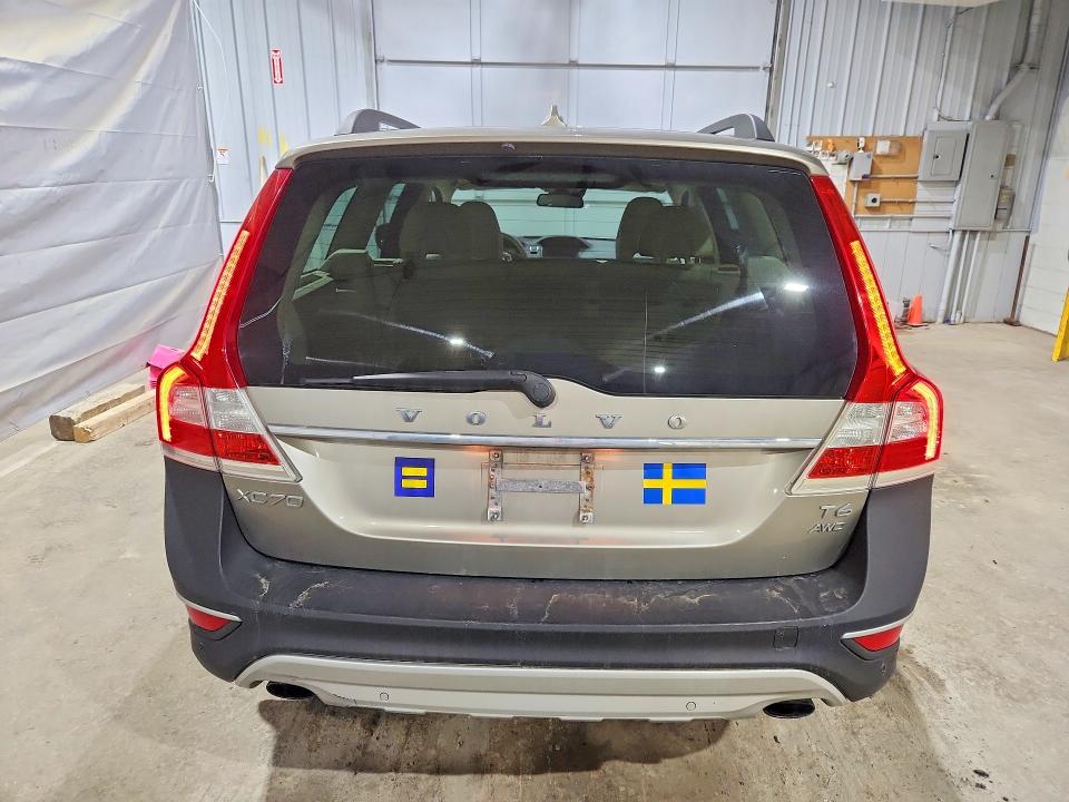 48770016 :رقم المزاد ، YV4902NC6F1194295 vin ، 2015 Volvo Xc70 مزاد بيع