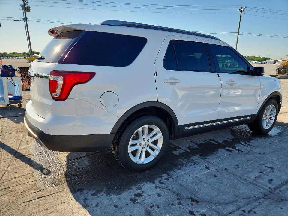 Продаж на аукціоні авто 2017 Ford Explorer, vin: 1FM5K7D89HGD48967, номер лоту: 50166556