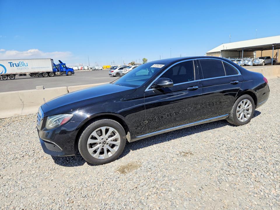 51285296 :رقم المزاد ، WDDZF4KB8KA692703 vin ، 2019 Mercedes-benz E مزاد بيع