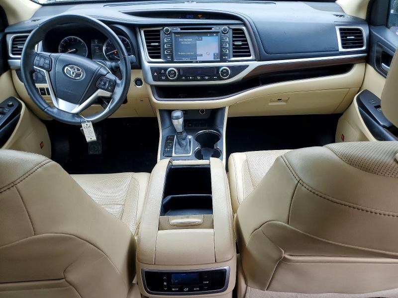 2015 Toyota Uk მანქანა იყიდება აუქციონზე, vin: 5TDYKRFHXFS042700, აუქციონის ნომერი: 51160376