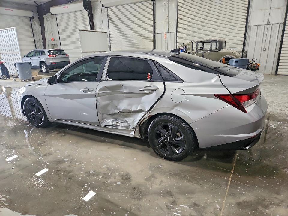 Продажа на аукционе авто 2021 Hyundai Elantra, vin: 5NPLM4AG2MH009294, номер лота: 49944126