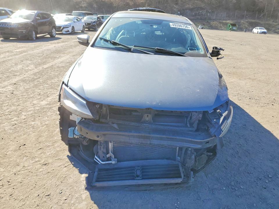 2015 Volkswagen Jetta მანქანა იყიდება აუქციონზე, vin: 3VWD17AJXFM342816, აუქციონის ნომერი: 49286756