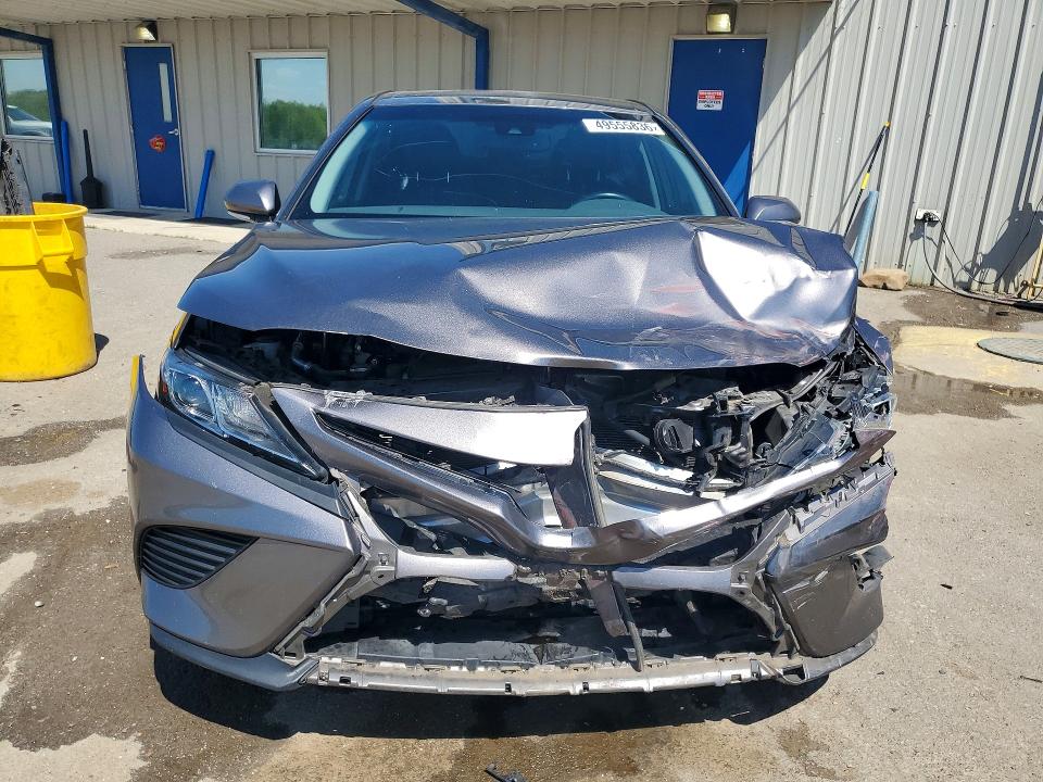 Продажа на аукционе авто 2018 Toyota Camry, vin: 4T1B11HK8JU638780, номер лота: 49555836
