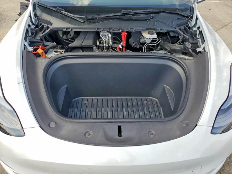 Продаж на аукціоні авто 2024 Tesla Model Y, vin: 7SAYGDEE7RA266740, номер лоту: 47302246