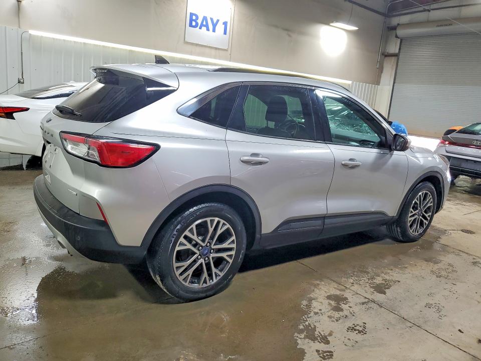 2020 Ford Escape მანქანა იყიდება აუქციონზე, vin: 1FMCU0H62LUB60254, აუქციონის ნომერი: 51628236