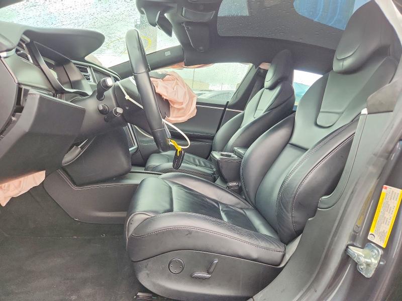 49095196 :رقم المزاد ، 5YJSA1E20HF211086 vin ، 2017 Tesla Model S مزاد بيع