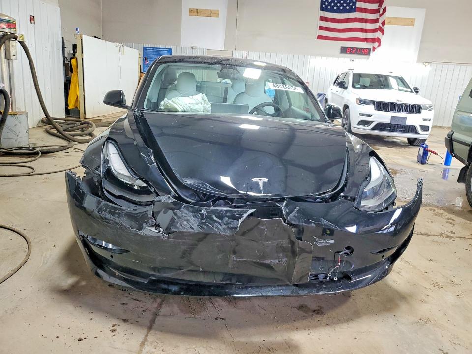 48486056 :رقم المزاد ، 5YJ3E1EB9NF204822 vin ، 2022 Tesla Model 3 مزاد بيع