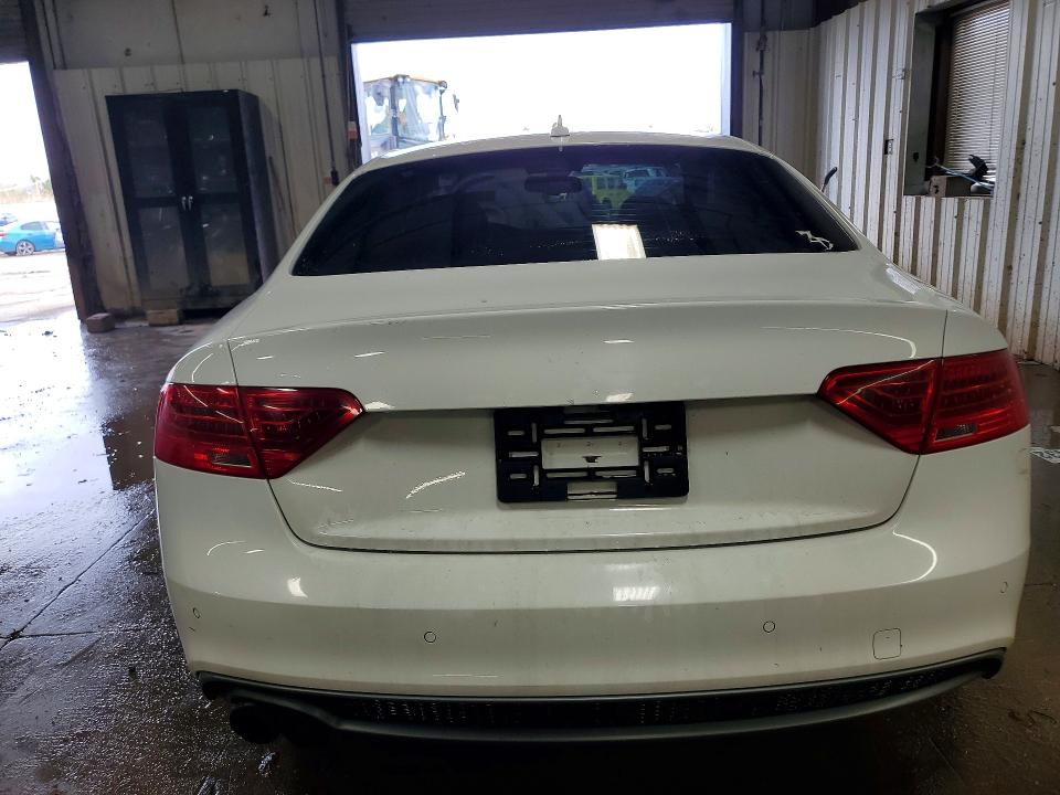 2015 Audi A5 მანქანა იყიდება აუქციონზე, vin: WAUSFAFR2FA048764, აუქციონის ნომერი: 50495086