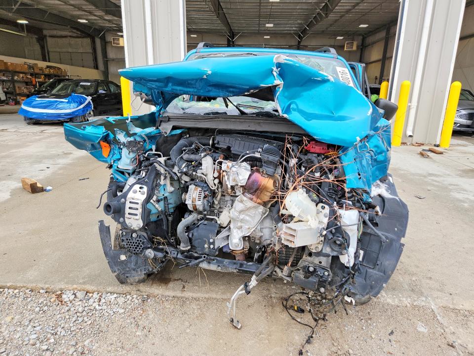 47040016 :رقم المزاد ، ZACNJDB10NPN72233 vin ، 2022 Jeep Renegade مزاد بيع