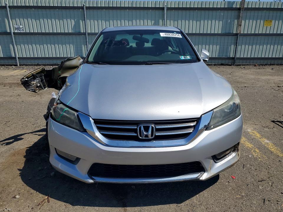 Продажа на аукционе авто 2015 Honda Accord, vin: 1HGCR2F73FA136209, номер лота: 48838256