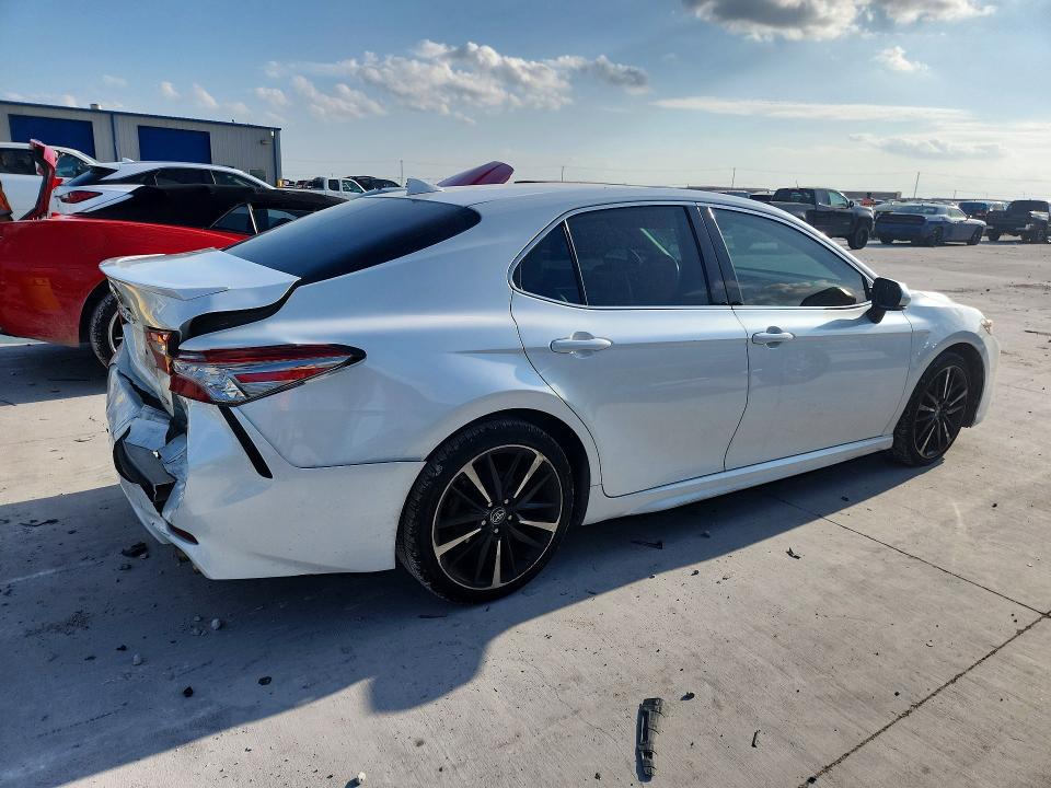 2019 Toyota Camry მანქანა იყიდება აუქციონზე, vin: 4T1B61HK1KU717680, აუქციონის ნომერი: 50429986