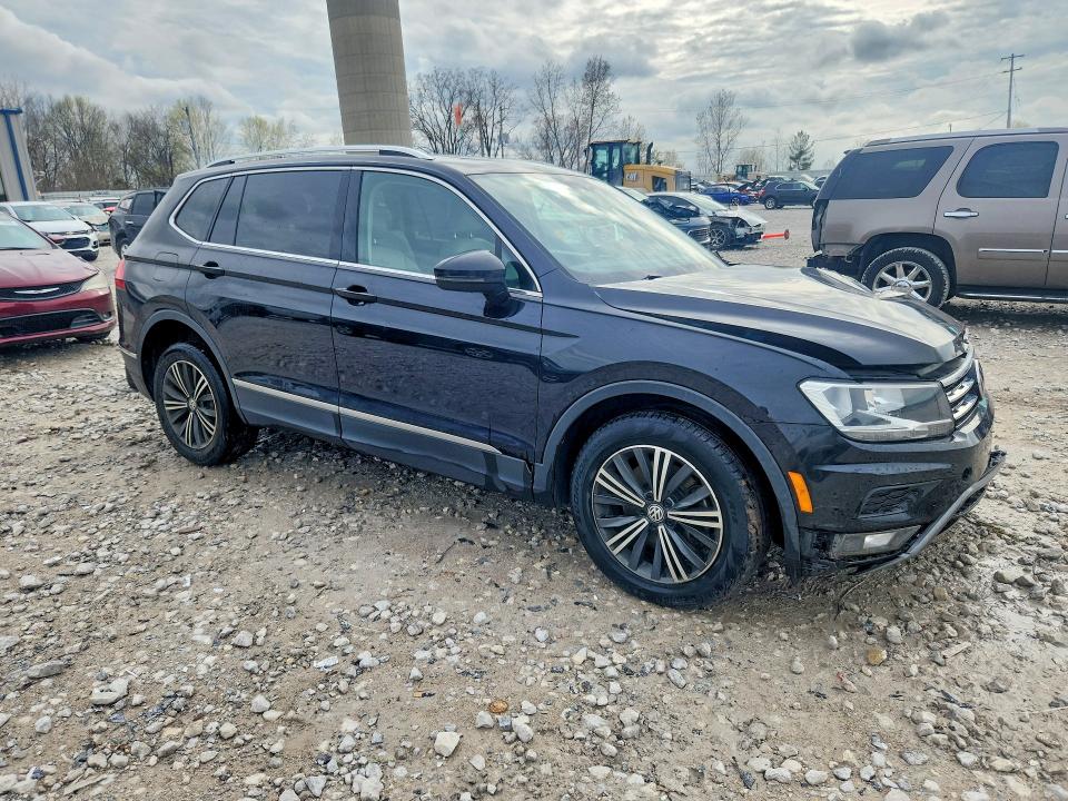 2018 Volkswagen Tiguan მანქანა იყიდება აუქციონზე, vin: 3VV2B7AX2JM151042, აუქციონის ნომერი: 49555146