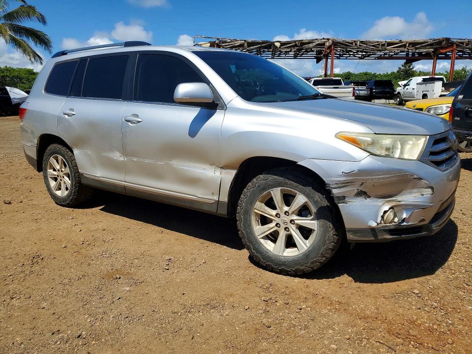2013 Toyota Highlander მანქანა იყიდება აუქციონზე, vin: 5TDZK3EH1DS107773, აუქციონის ნომერი: 50888156