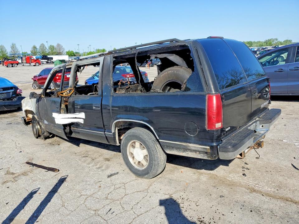 1999 Chevrolet Suburban მანქანა იყიდება აუქციონზე, vin: 1GNEC16R9XJ576111, აუქციონის ნომერი: 50225576