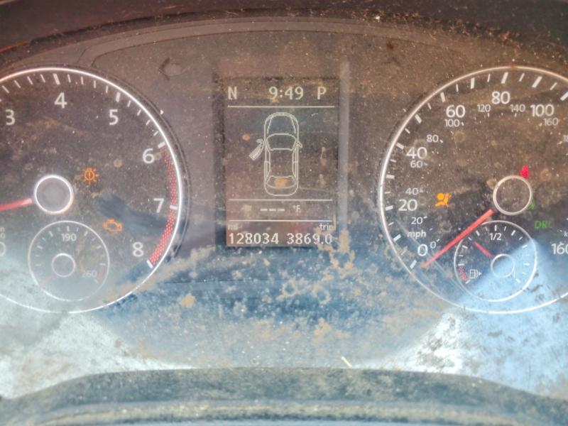 50415526 :رقم المزاد ، 1VWBP7A30DC015931 vin ، 2013 Volkswagen Passat مزاد بيع