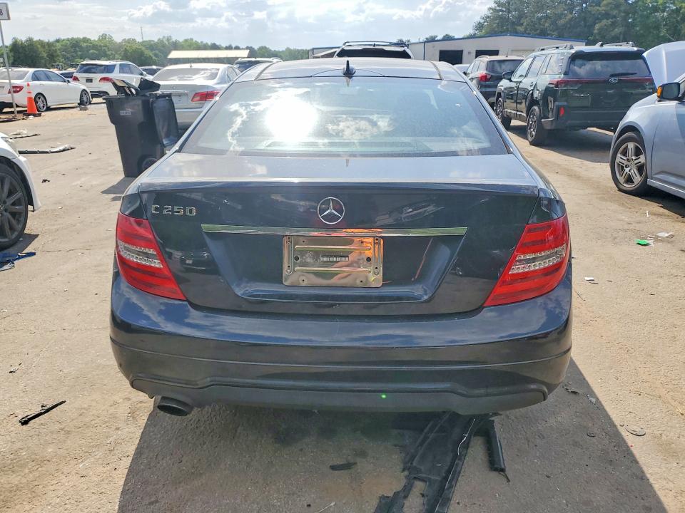 Продажа на аукционе авто 2015 Mercedes-benz C, vin: WDDGJ4HB5FG441623, номер лота: 50814116
