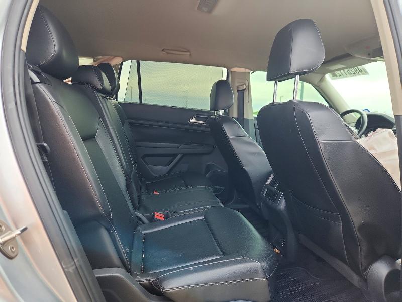 Продажа на аукционе авто 2018 Volkswagen Atlas, vin: 1V2DR2CAXJC518008, номер лота: 49251126